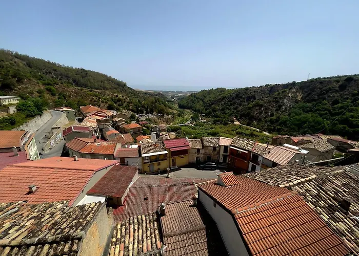 Casa Del Borgo Feriehus Isca sullo Ionio